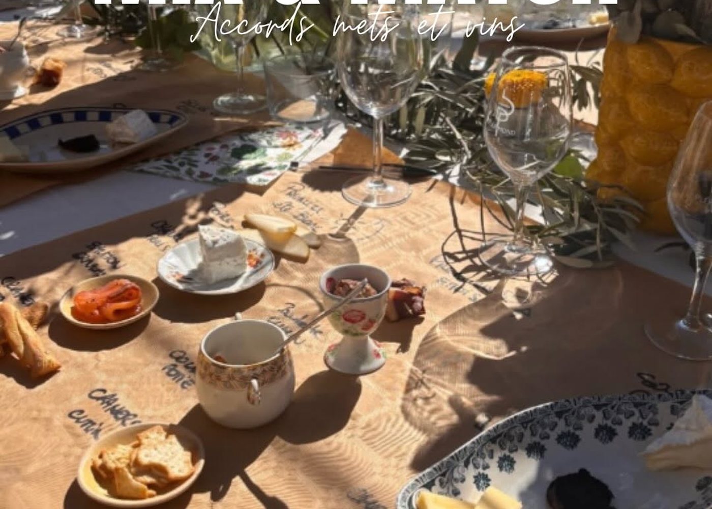 Table conviviale pendant un événement chez Solamare Marseille